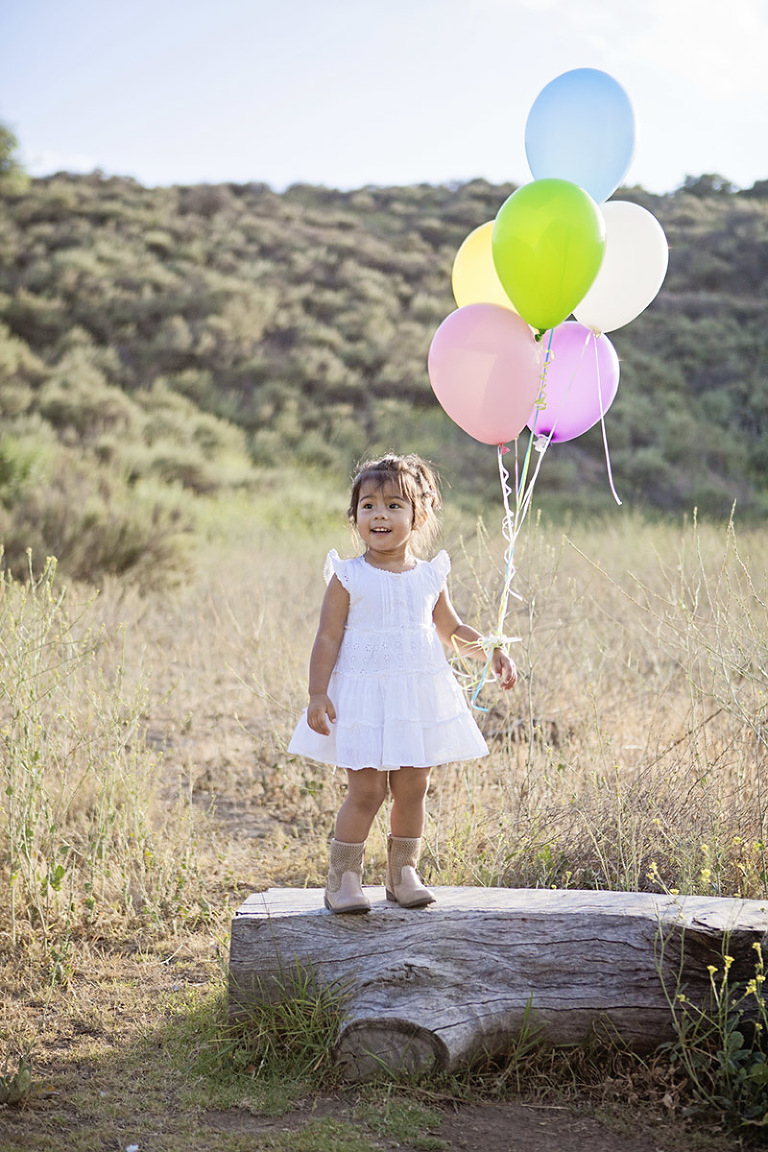 Childrens-portraits-los-angeles-balloons-and-bubbles