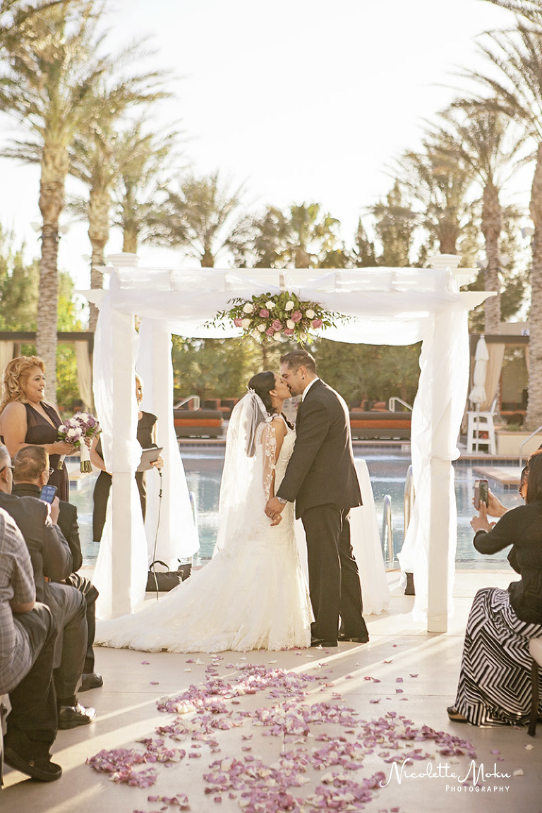 Las Vegas wedding, las vegas destination wedding, destination casino wedding
