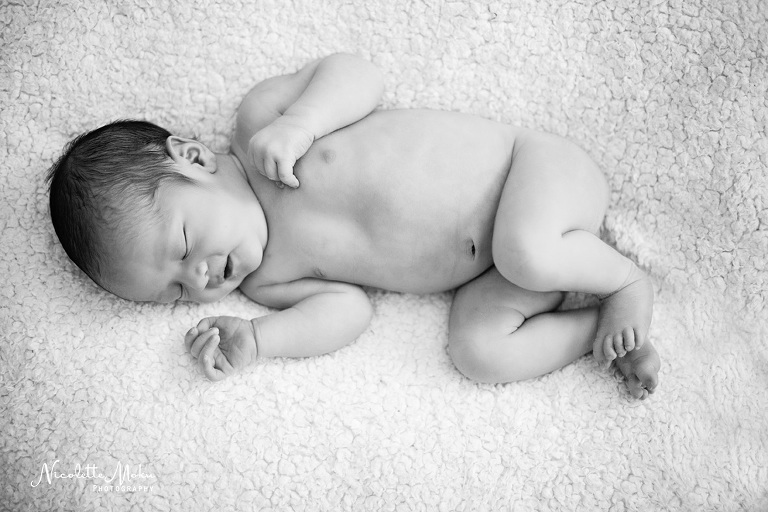 newborn photos, whittier newborn pictures, whittier newborn photographer, santa fe springs newborn photos, santa fe springs newborn photographer, l.a newborn photographer, cardinal baseball newborn photos, black and white newborn portraits, classic newborn portraits, whittier photographer, whittier lifestyle photographer