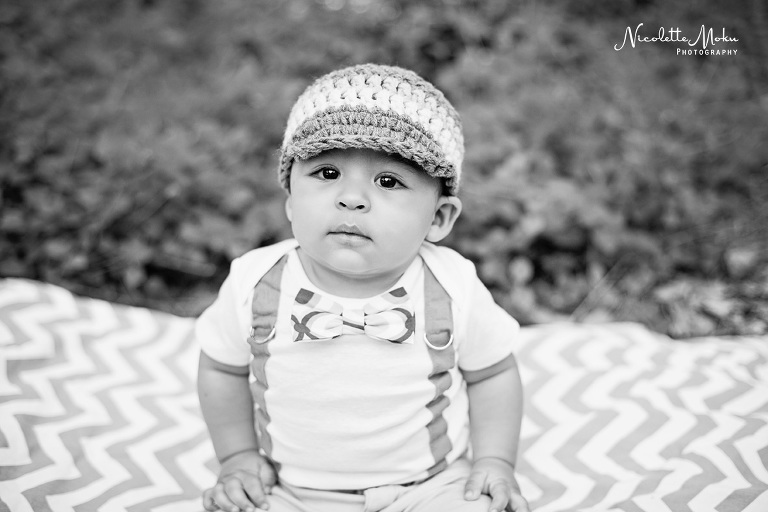 6 month old pictures, baby pictures, baby portraits, cute bow tie, murphy ranch baby pictures, murphy ranch family photos, whittier baby photographer, whittier family photographer, whittier photographer