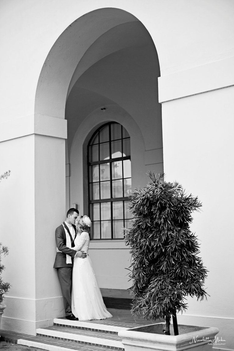 pasadena wedding, pasadena city  hall wedding, pasadena city hall portraits, pasadena wedding photographer, la wedding photographer, los angeles wedding photographer, whittier wedding photographer, garden wedding photos, classic wedding photos, conservative wedding photos, vintage inspired wedding dress, timeless wedding portraits