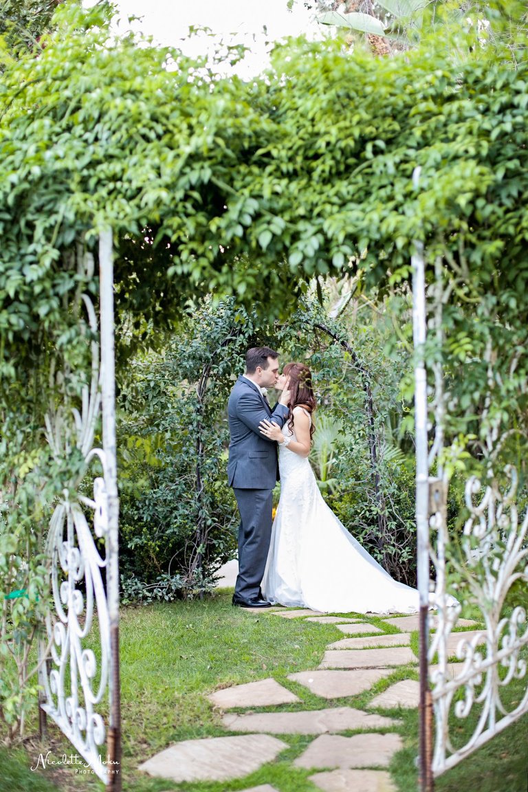 green gables wedding estate, green gables wedding, san marcos wedding, san diego wedding, detail filled wedding, upscale wedding, luxury wedding, china plates, gorgeous flowers, prestine design flowers, san diego county wedding, garden wedding, outdoor wedding, whimsical wedding, gorgeous lighting wedding, tented wedding, antique wedding, gorgeous venue, blush and pink flowers, blush wedding, champagne wedding, orange county wedding, orange county wedding photographer, oc wedding photographer, san diego wedding photographer