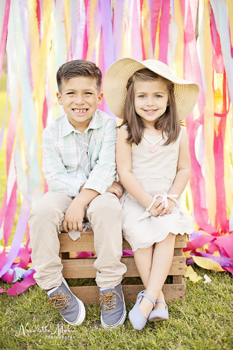 spring mini sessions, lifestyle photography, outdoor family session, fringe streamers backdrop, cutest kids, whittier photographer, whittier family photographer, whittier photography, whittier park, spring pictures, easter pictures, springtime