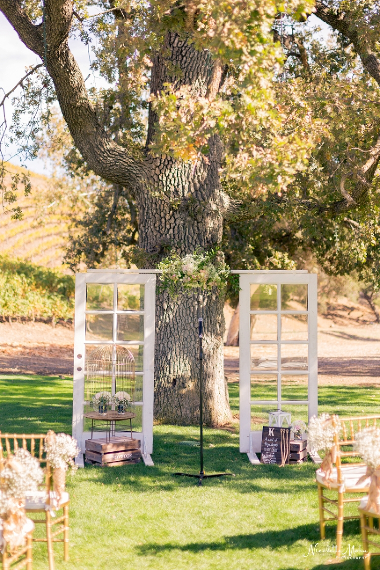 triunfo vineyard wedding, agoura hills wedding, winery wedding, malibu winery wedding, rustic wedding, southern california wedding, socal wedding, blush wedding, diy wedding, oak tree wedding, feathered arrow events, kreative hands, nicolette moku photographer, whittier photographer, los angeles wedding photographer, whittier wedding photographer, orange county wedding photographer, natural light wedding photographer