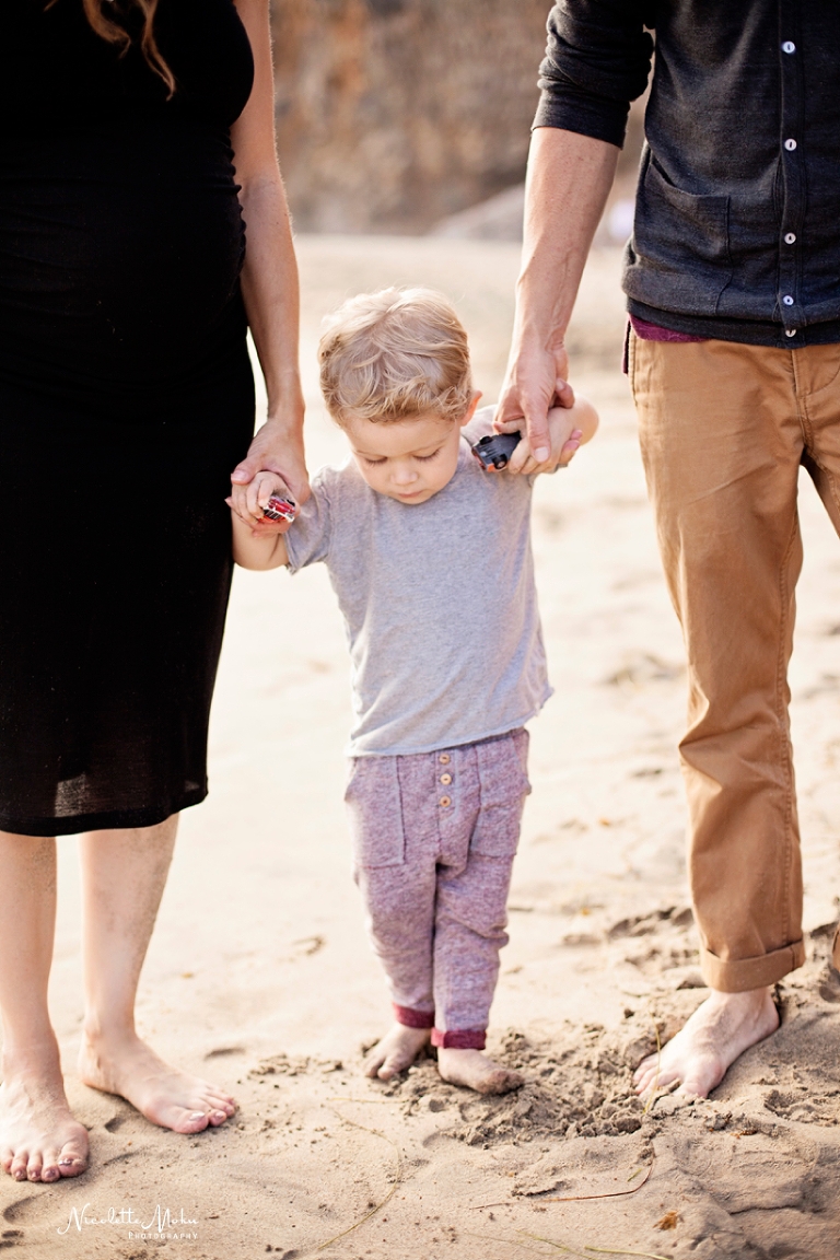 laguna beach family portraits, beach family photos, beach family pictures, lifestyle beach photos, laguna beach portraits, whittier photographer, whittier family photographer, whittier maternity photographer, orange county beach session, orange county beach family photos