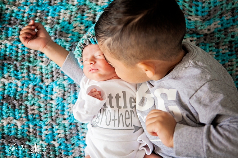 family portraits, lifestyle family photos, lifestyle family portraits, in home family photos, family photos at home, family portraits at home, family photographer, whittier family photographer, whittier lifestyle photographer, la family photographer, la family lifestyle photographer, natural light photographer