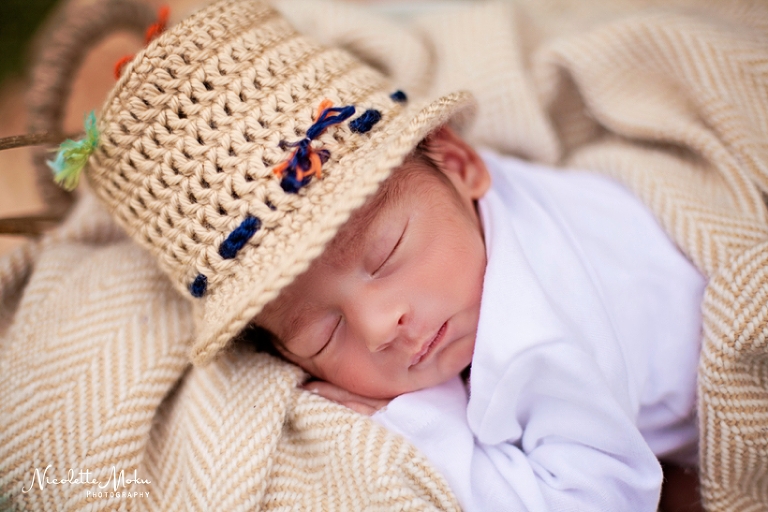 family portraits, lifestyle family photos, lifestyle family portraits, in home family photos, family photos at home, family portraits at home, family photographer, whittier family photographer, whittier lifestyle photographer, la family photographer, la family lifestyle photographer, natural light photographer