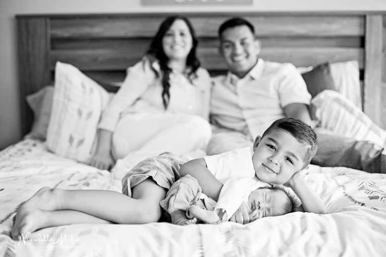 family portraits, lifestyle family photos, lifestyle family portraits, in home family photos, family photos at home, family portraits at home, family photographer, whittier family photographer, whittier lifestyle photographer, la family photographer, la family lifestyle photographer, natural light photographer