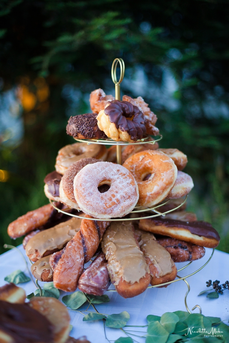 clarement wedding, backyard wedding, diy wedding, southern california diy wedding, so cal diy wedding, elegant wedding, blush wedding, beige wedding, california outdoor wedding, so cal wedding photographer, southern california wedding photographer, whittier wedding photographer, whittier photographer, natural light photographer, lifestyle photographer, timeless photography