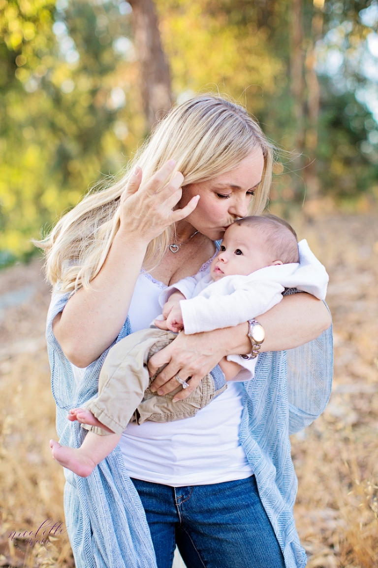 family portraits, outdoor family photos, outdoor family portraits, lifestyle family photos, lifestyle family photographer, whittier photographer, whittier family photographer, nature family portraits