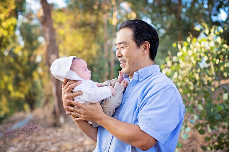 family portraits, outdoor family photos, outdoor family portraits, lifestyle family photos, lifestyle family photographer, whittier photographer, whittier family photographer, nature family portraits