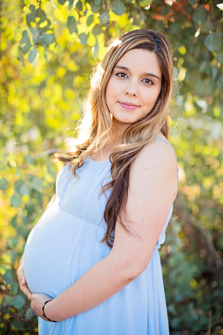 nature maternity session, sunset maternity photos, lifestyle maternity portraits, whittier photographer, whittier maternity photographer, whittier family portraits, maternity portraits, natural light maternity photos, warm light maternity photos, open field maternity session, outdoor maternity photos