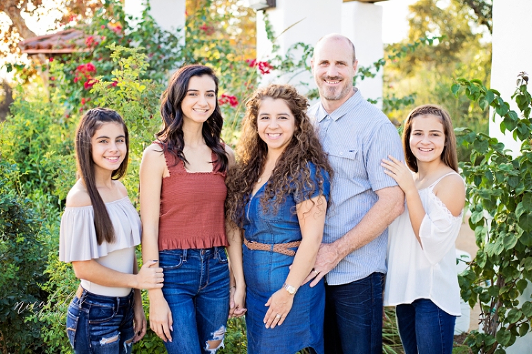 whittier photographer, lifestyle family photographer, outdoor family photos, nature family photos, whittier family photographer, whittier outdoor portraits, natural light photographer, garden portraits