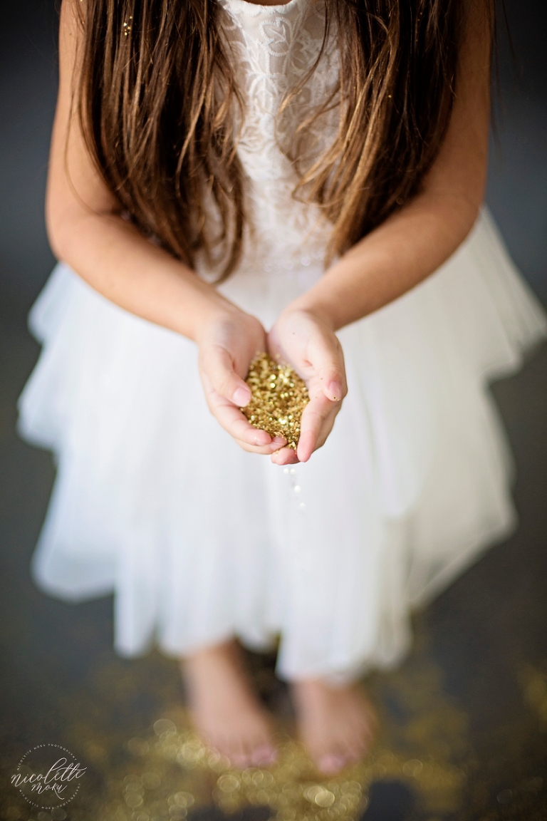 glitter mini session, glitter session, whittier glitter session, cute little girl portraits, whittier studio portraits, whittier childrens photographer, whittier childrens photography, spring mini session, glitter, fun children portraits, nicolette moku photography, whittier family photographer