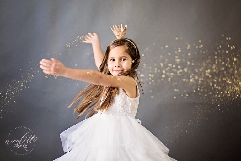 glitter mini session, glitter session, whittier glitter session, cute little girl portraits, whittier studio portraits, whittier childrens photographer, whittier childrens photography, spring mini session, glitter, fun children portraits, nicolette moku photography, whittier family photographer