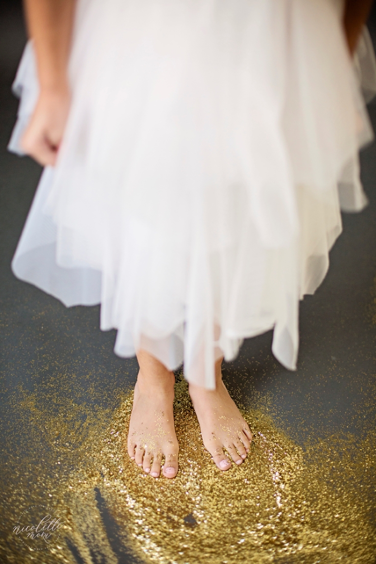 glitter mini session, glitter session, whittier glitter session, cute little girl portraits, whittier studio portraits, whittier childrens photographer, whittier childrens photography, spring mini session, glitter, fun children portraits, nicolette moku photography, whittier family photographer