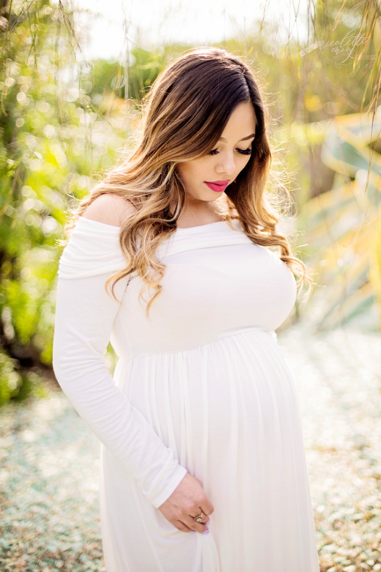 outdoor maternity session, sunset maternity portraits, sunset maternity session, garden maternity session, pasadena maternity photos, whittier maternity photographer, whittier family photographer, whittier lifestyle photographer, soft and romantic photography, timeless photography, whittier photographer, bright maternity pictures