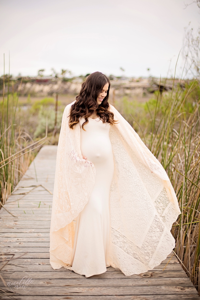 outdoor maternity session, maternity session on a dock, nature maternity session, natural light maternity session, whittier maternity photographer, newport back bay photographer, newport back bay maternity session, whittier family photographer