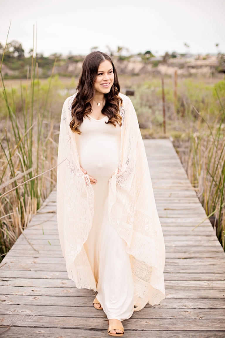outdoor maternity session, maternity session on a dock, nature maternity session, natural light maternity session, whittier maternity photographer, newport back bay photographer, newport back bay maternity session, whittier family photographer