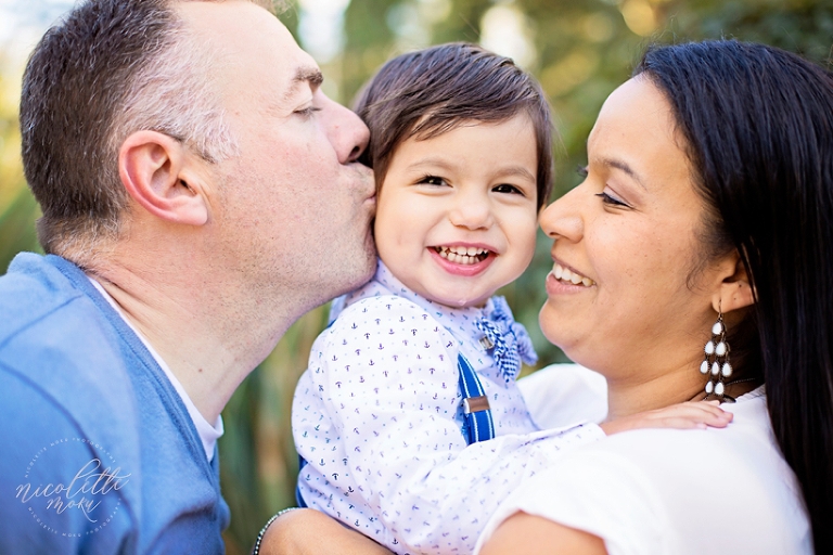 lifestyle family portraits, natural light family photos, pasadena family photos, whittier family photos, whittier family photographer, natural light family photographer, whittier lifestyle photographer