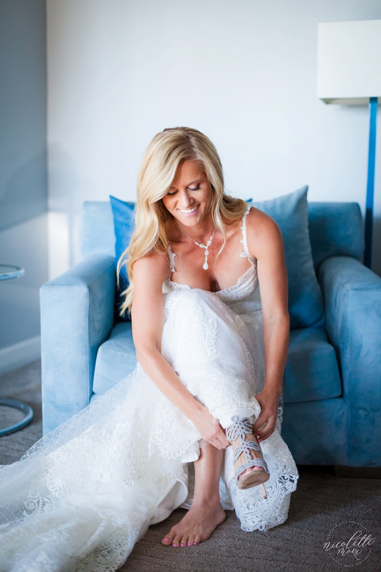 laguna beach wedding, playful wedding, beach wedding, oc beach wedding photographer, laguna beach wedding photographer, seven4one hotel wedding, cargo creative floral designs, badgley mishka wedding dress, designer wedding gown, vibrant wedding, fun wedding design, sunset beach wedding photos, whittier wedding photographer,