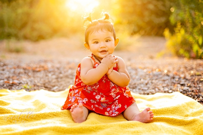 baby portraits, baby photography, baby pictures, 6 month baby portraits, outdoor family photos, outdoor baby portraits, nature, whittier family photographer, whittier family photos, outdoor family photos in whittier, whittier photographer