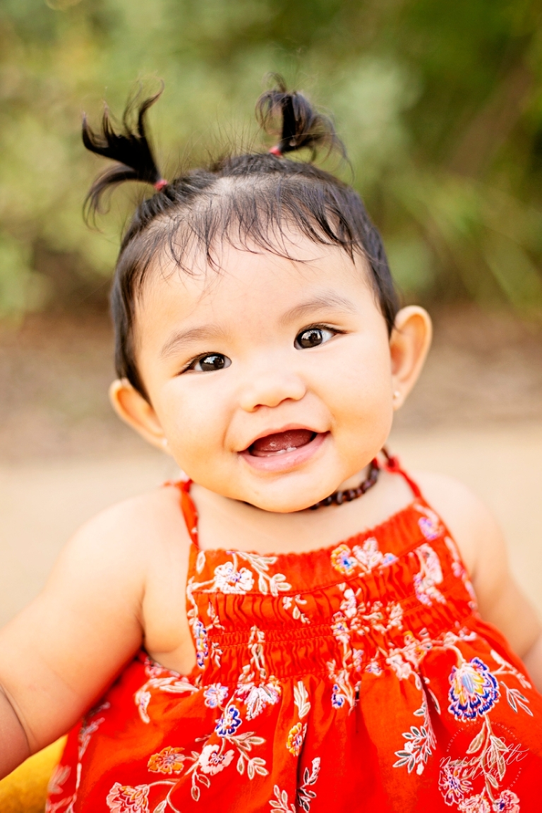 baby portraits, baby photography, baby pictures, 6 month baby portraits, outdoor family photos, outdoor baby portraits, nature, whittier family photographer, whittier family photos, outdoor family photos in whittier, whittier photographer