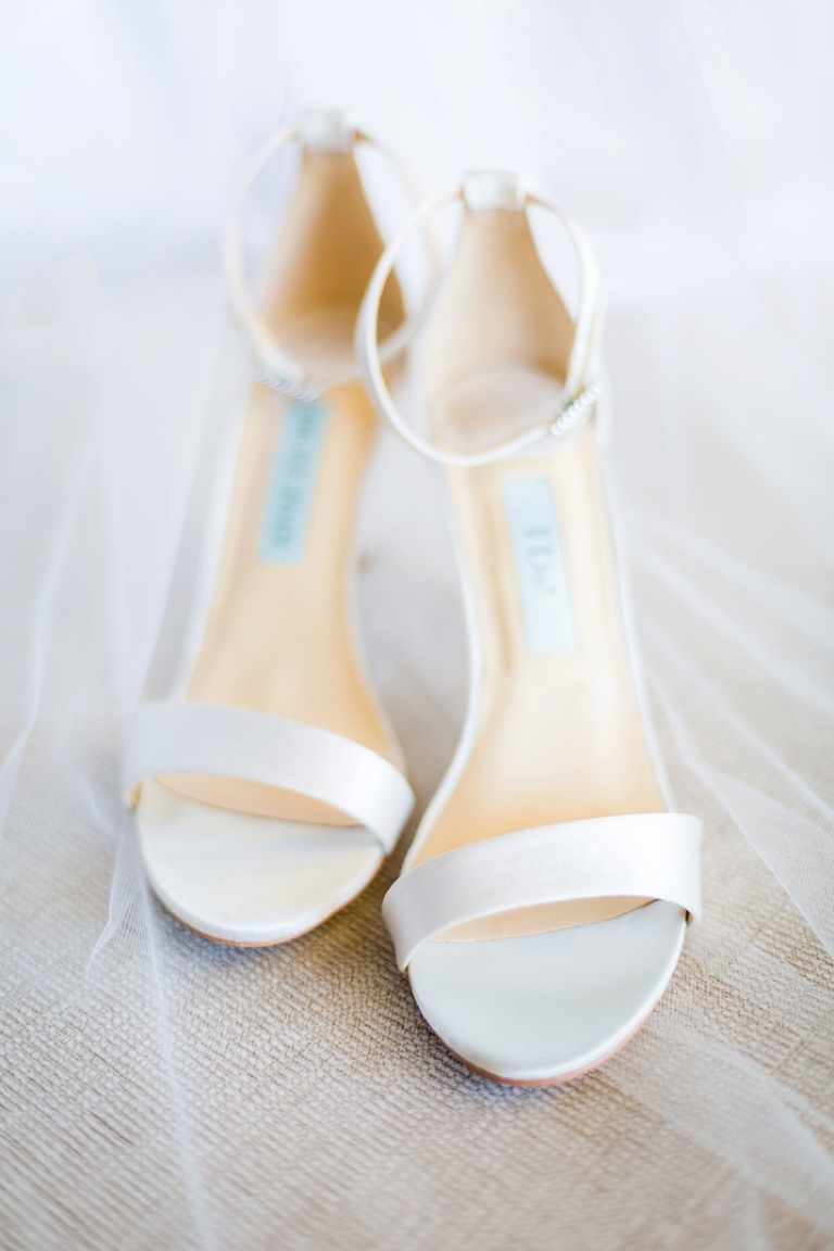 cabo san lucas wedding, cabo wedding, cabo destination wedding, mexico destination wedding, mexican destination wedding, beach wedding, modern wedding, chic beach wedding, chic tropical wedding, mexican tropical wedding