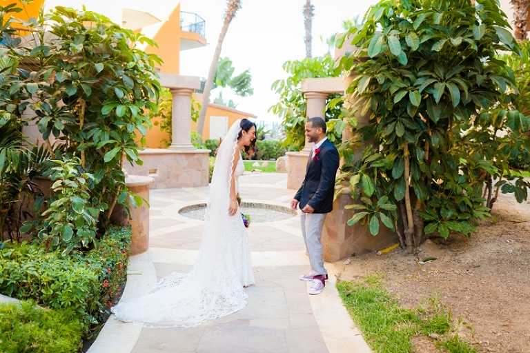 cabo san lucas wedding, cabo wedding, cabo destination wedding, mexico destination wedding, mexican destination wedding, beach wedding, modern wedding, chic beach wedding, chic tropical wedding, mexican tropical wedding