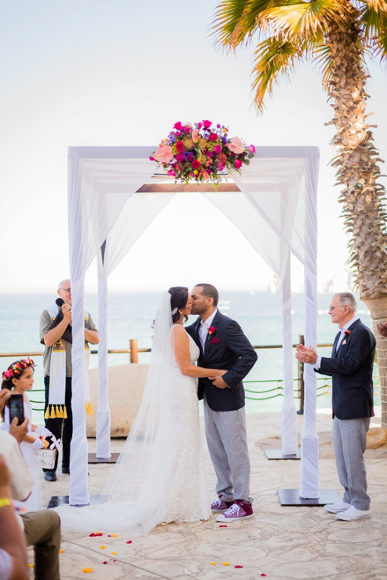 cabo san lucas wedding, cabo wedding, cabo destination wedding, mexico destination wedding, mexican destination wedding, beach wedding, modern wedding, chic beach wedding, chic tropical wedding, mexican tropical wedding