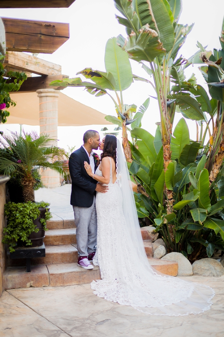 cabo san lucas wedding, cabo wedding, cabo destination wedding, mexico destination wedding, mexican destination wedding, beach wedding, modern wedding, chic beach wedding, chic tropical wedding, mexican tropical wedding