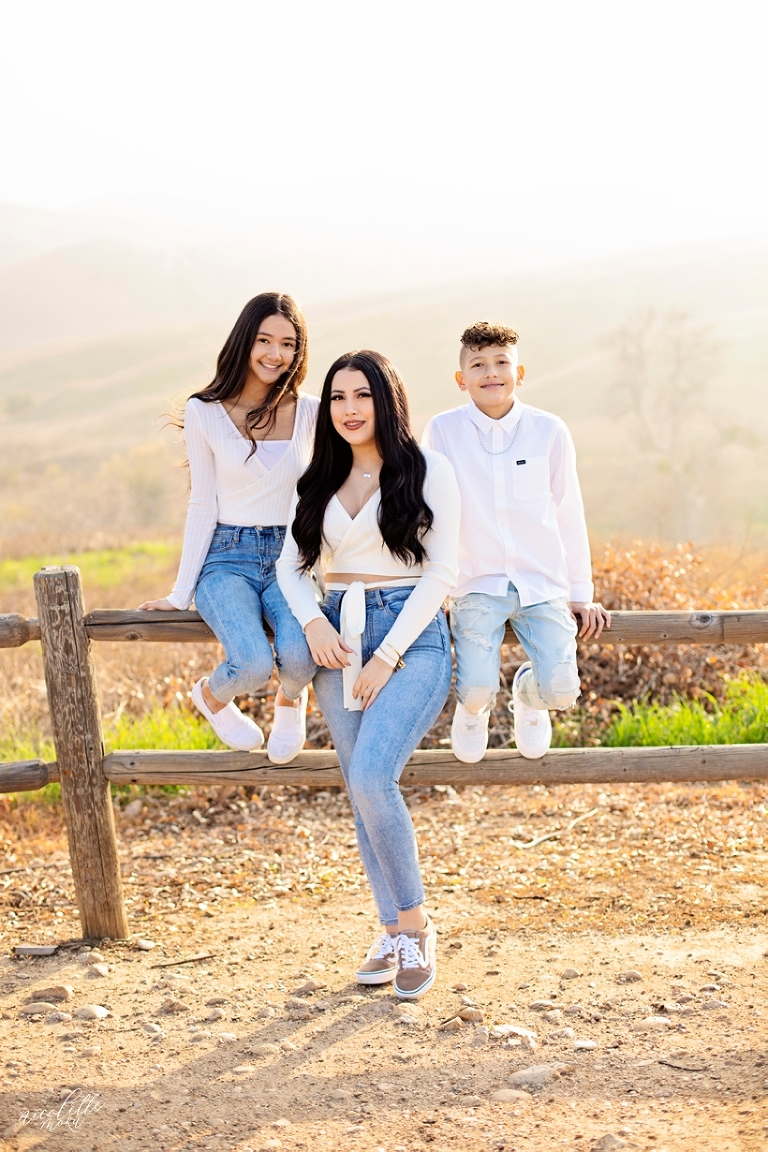 outdoor family photos, chino hills state park, chino hills state park portraits, nature lifestyle photos, landscape family photos, casual family photos, ranch family photos, whittier family photographer, whittier family photos, whittier photographer