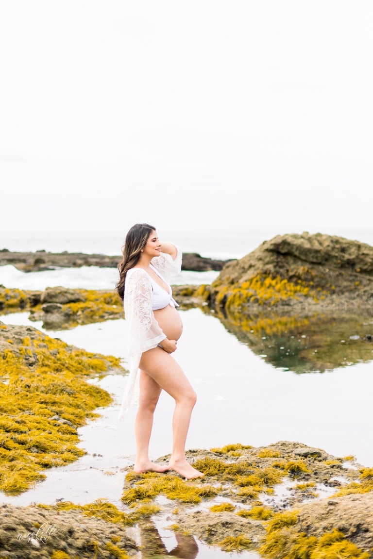 laguna beach maternity session, beach maternity session, southern california beach maternity session, lifestyle maternity session, whittier maternity photographer, whittier family photographer