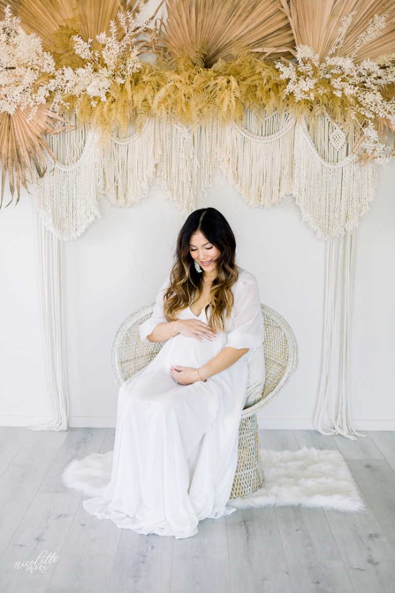 studio family photos, studio family portraits, studio maternity shoot, sudio maternity shoot, modern studio portraits, boho studio portraits, boho maternity studio session, whittier studio portraits