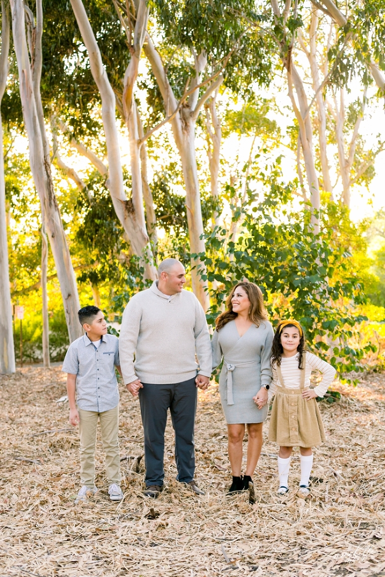whittier family photos, whittier photographer,  whittier family photographer, modern family photographer, vibrant family photos, nature family photos, whittier nature family photos, los angeles family pictures, nicolette moku photographer